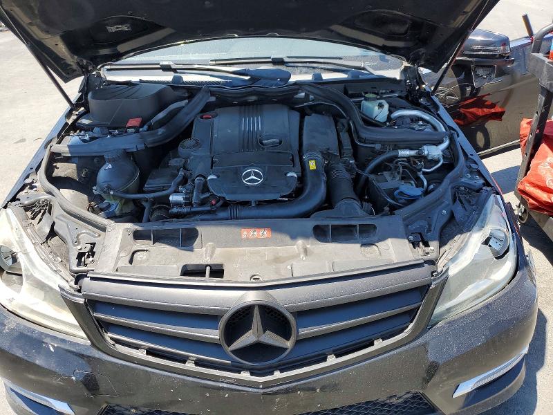 Продажа на аукционе авто 2013 Mercedes-benz C, vin: WDDGF4HB8DR279831, номер лота: 58095716