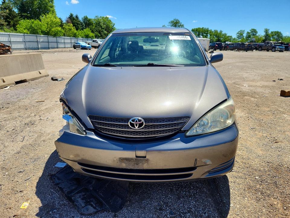 56546466 :رقم المزاد ، 4T1BE32K14U901382 vin ، 2004 Toyota Camry مزاد بيع