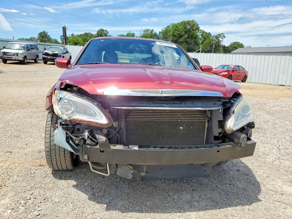 Продаж на аукціоні авто 2013 Chrysler 200, vin: 1C3CCBBB5DN549575, номер лоту: 58737036