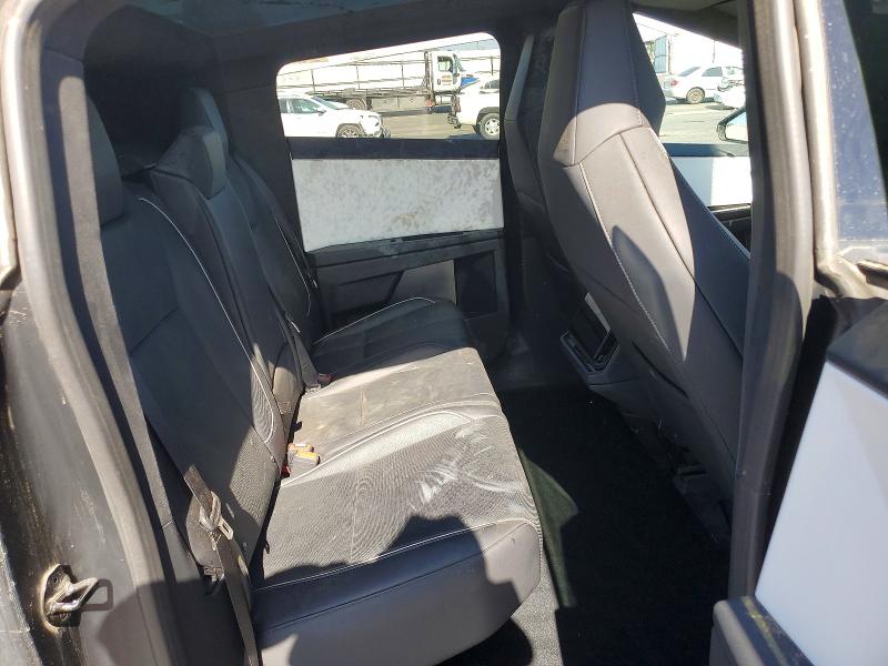 56484426 :رقم المزاد ، 7G2CEHED6RA026989 vin ، 2024 Tesla Cybertruck مزاد بيع