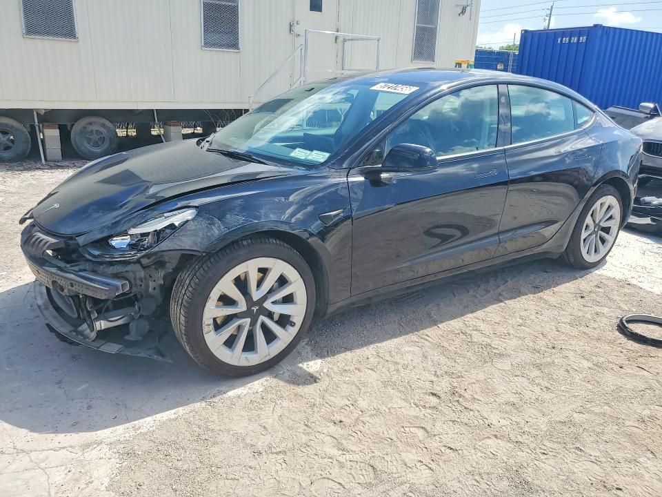 2022 Tesla Model 3 მანქანა იყიდება აუქციონზე, vin: 5YJ3E1EA3NF371717, აუქციონის ნომერი: 57217456