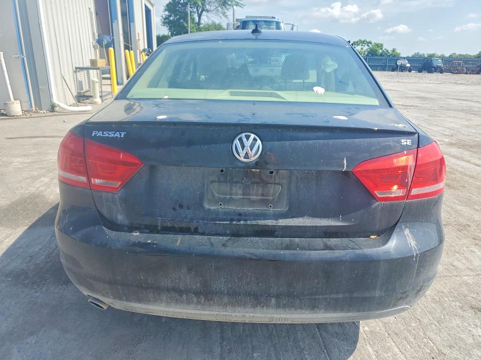 59722016 :رقم المزاد ، 1VWBH7A31EC004189 vin ، 2014 Volkswagen Passat مزاد بيع