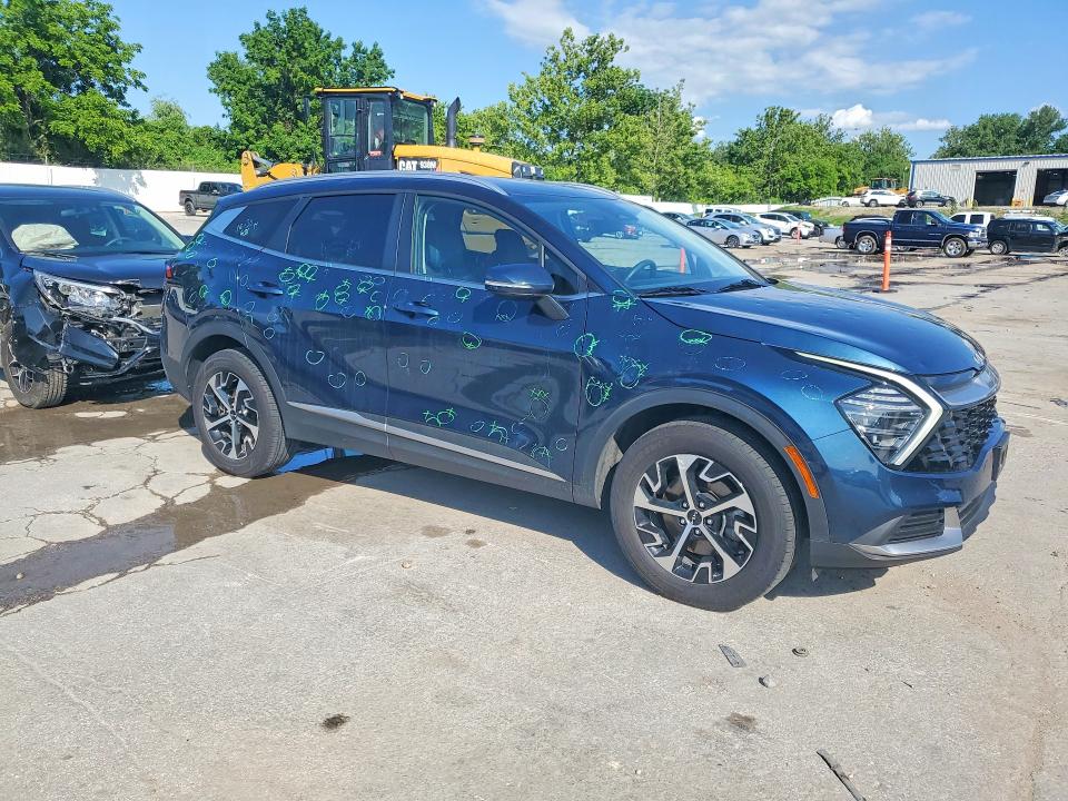 Продажа на аукционе авто 2024 Kia Sportage, vin: KNDPVCDG1R7168999, номер лота: 55383706