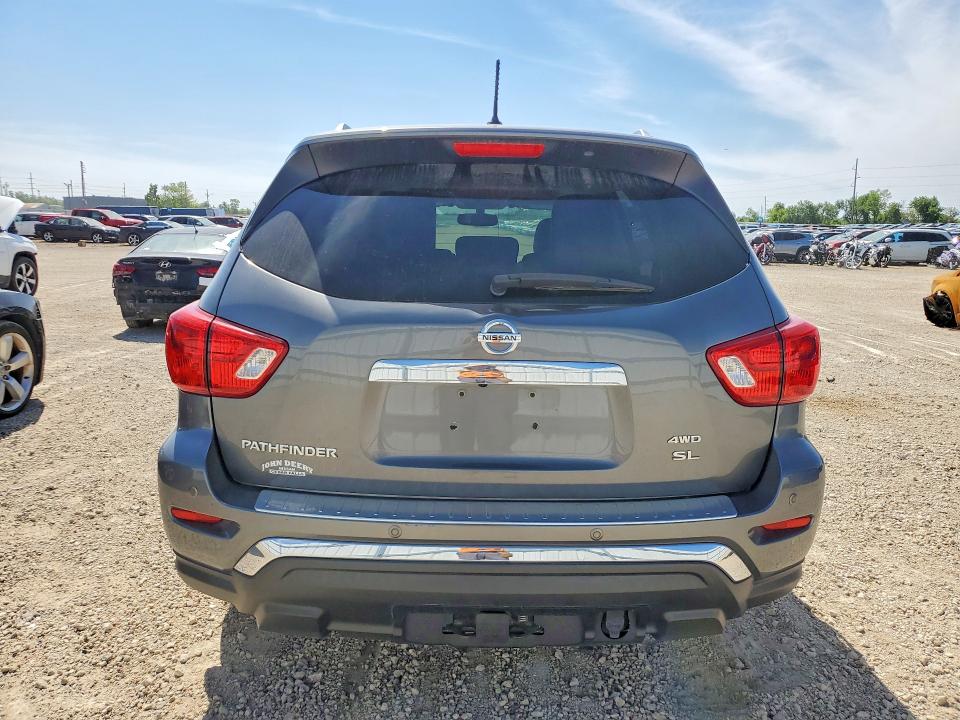 53994376 :رقم المزاد ، 5N1DR2MM7JC669247 vin ، 2018 Nissan Pathfinder مزاد بيع
