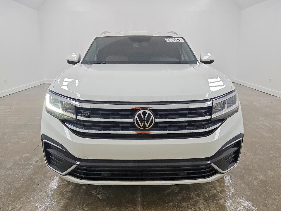 2021 Volkswagen Atlas Cross Sport მანქანა იყიდება აუქციონზე, vin: 1V2PE2CA9MC202337, აუქციონის ნომერი: 56502576