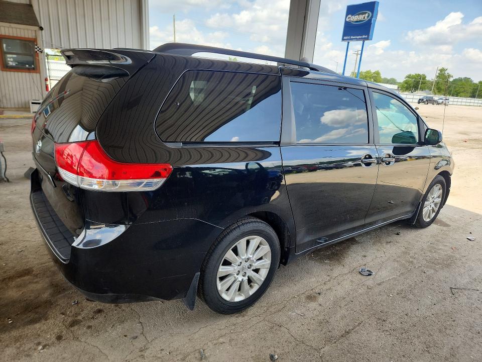 2011 Toyota Sienna მანქანა იყიდება აუქციონზე, vin: 5TDDK3DC6BS008427, აუქციონის ნომერი: 57033876