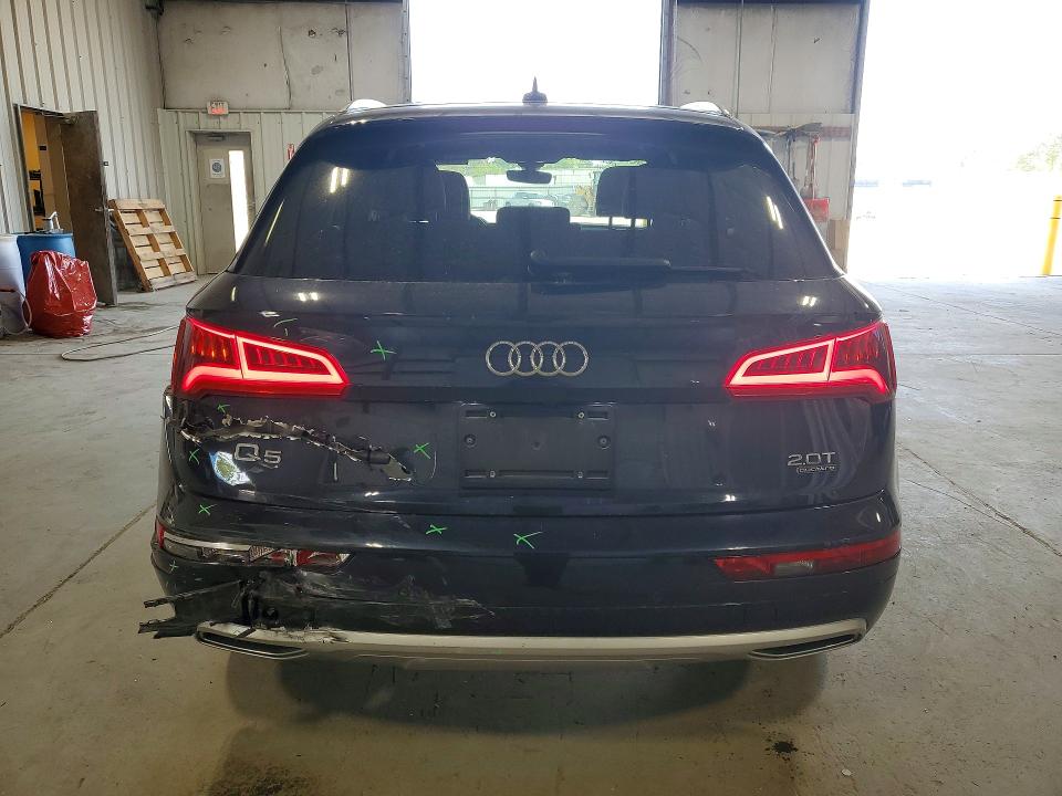 54904396 :رقم المزاد ، WA1BNAFY8J2200329 vin ، 2018 Audi Q5 مزاد بيع