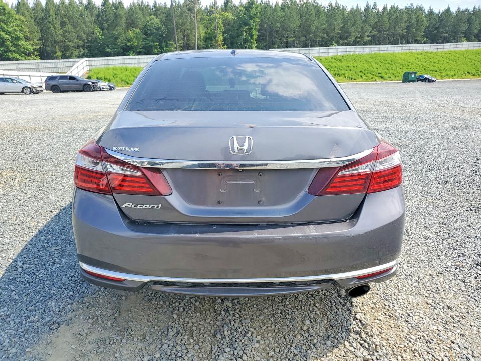 2017 Honda Accord მანქანა იყიდება აუქციონზე, vin: 1HGCR2F84HA167948, აუქციონის ნომერი: 55052896