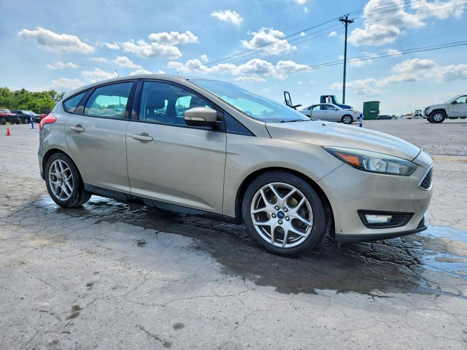 58777686 :رقم المزاد ، 1FADP3K21FL360565 vin ، 2015 Ford Focus مزاد بيع