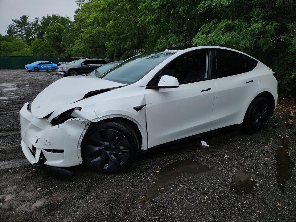 Auction sale of the 2025 Tesla Model Y, vin: 7SAYGDEE9SA370930, lot number: 51106796
