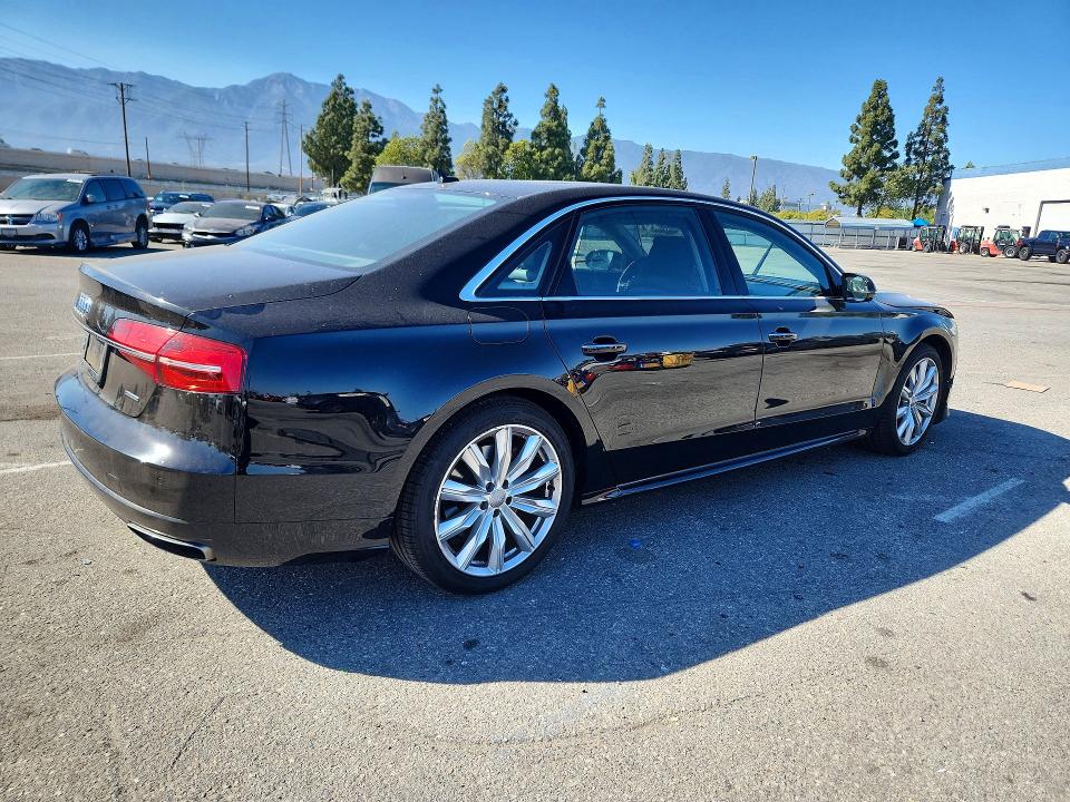 Продаж на аукціоні авто 2017 Audi A8, vin: WAU44AFD9HN011466, номер лоту: 57030706