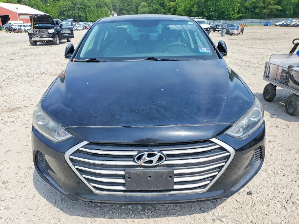 2017 Hyundai Elantra მანქანა იყიდება აუქციონზე, vin: 5NPD84LF8HH130592, აუქციონის ნომერი: 56321236