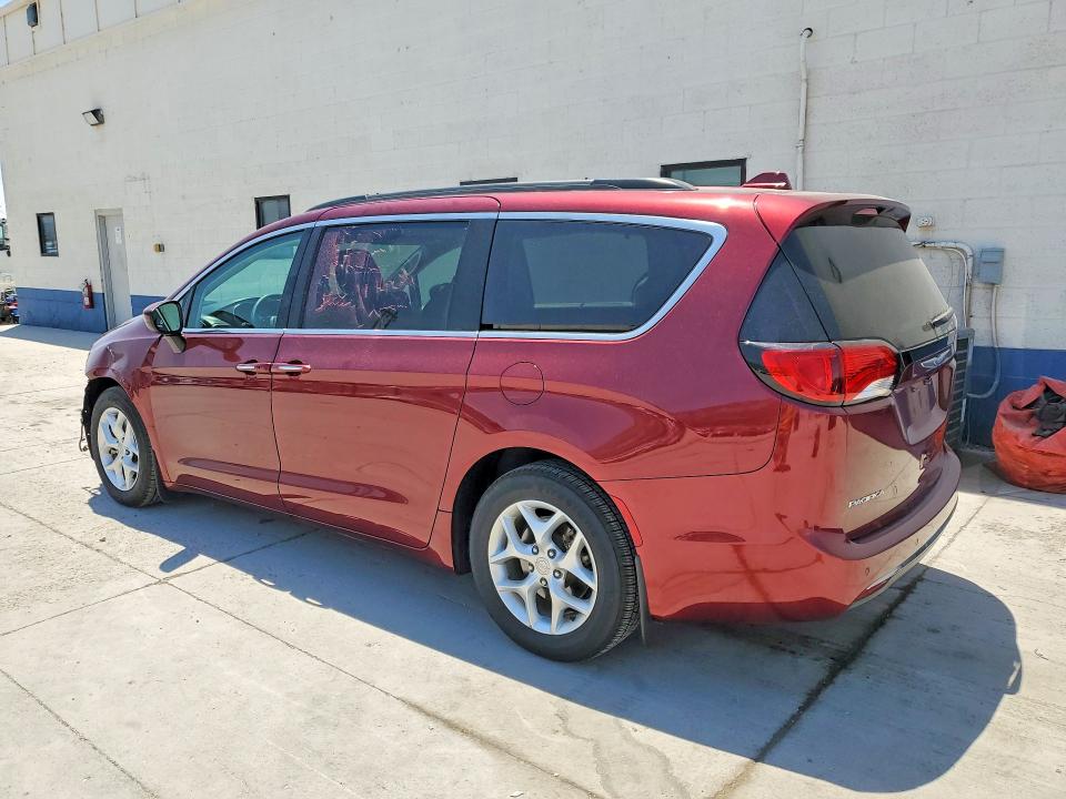 58369026 :رقم المزاد ، 2C4RC1BG8HR780037 vin ، 2017 Chrysler Pacifica مزاد بيع