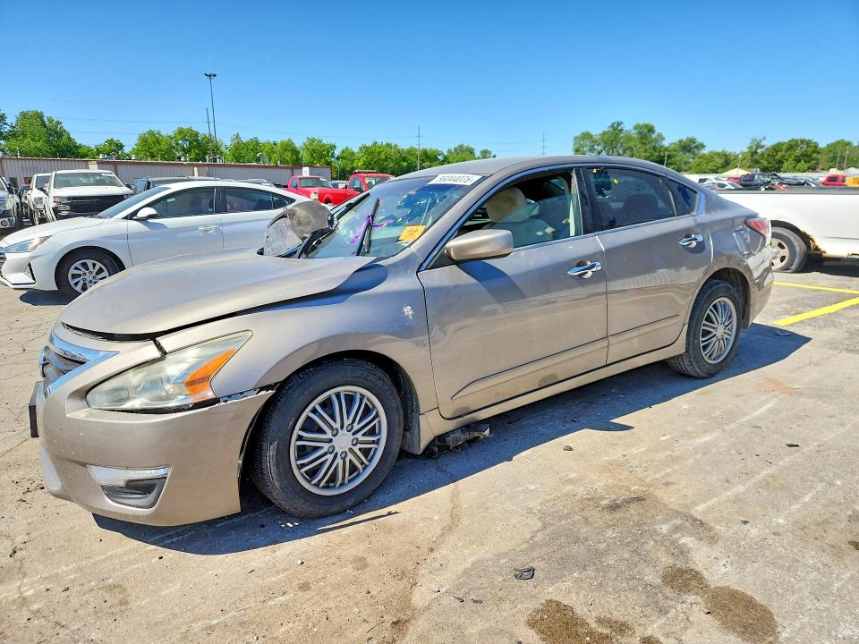 2015 Nissan Altima მანქანა იყიდება აუქციონზე, vin: 1N4AL3AP2FN912445, აუქციონის ნომერი: 56044076