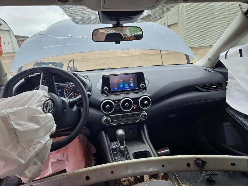 55868126 :رقم المزاد ، 3N1AB8BV5NY300400 vin ، 2022 Nissan Sentra مزاد بيع