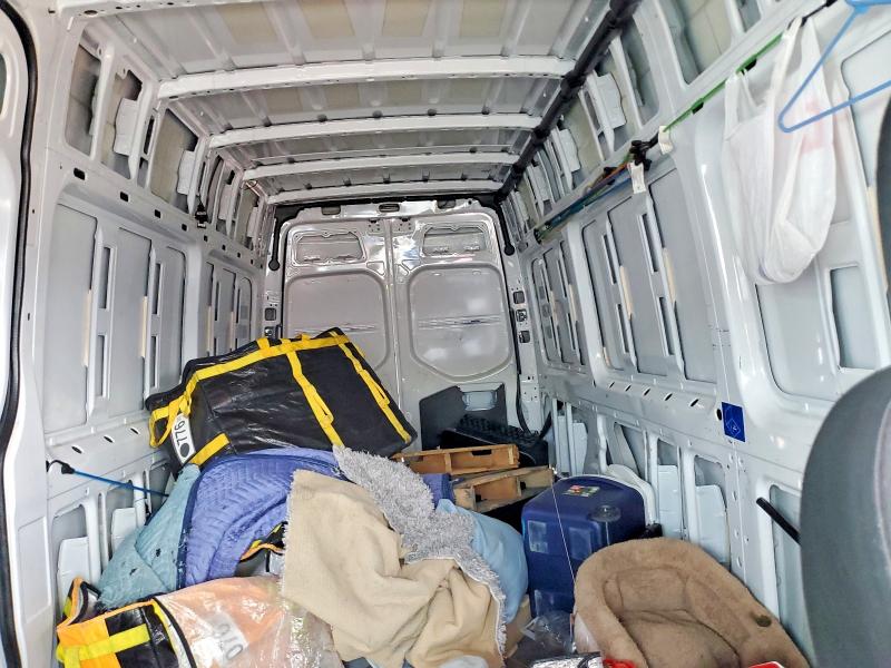 64585556 :رقم المزاد ، W1Y40CHY0MT057215 vin ، 2021 Mercedes-benz Sprinter مزاد بيع