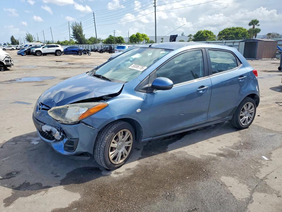 58586776 :رقم المزاد ، JM1DE1KZ9E0171826 vin ، 2014 Mazda Mazda2 مزاد بيع