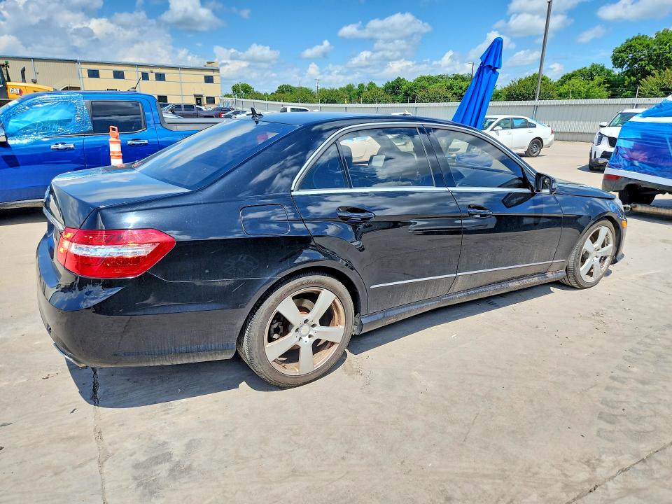 54245236 :رقم المزاد ، WDDHF5GB6AA035908 vin ، 2010 Mercedes-benz E مزاد بيع