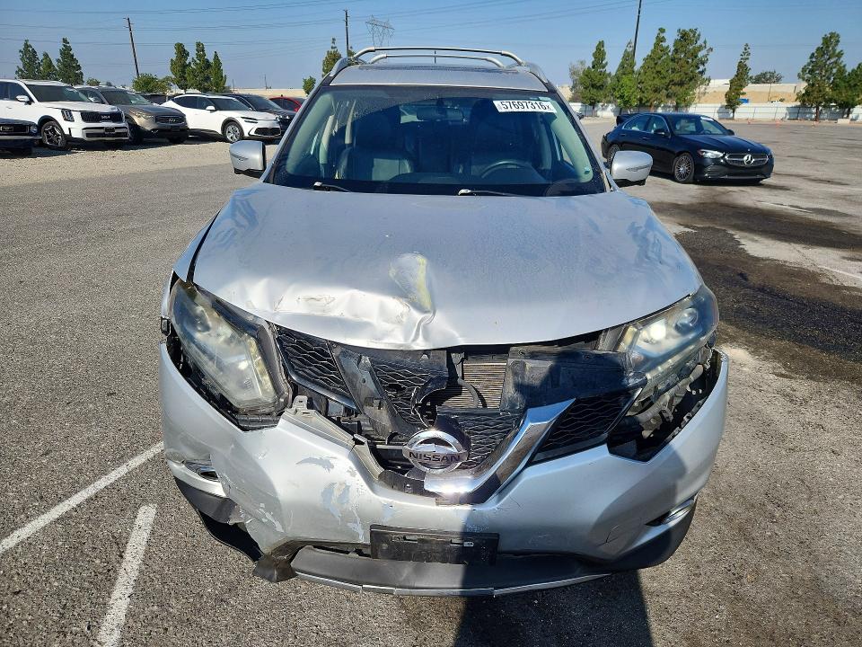 57697316 :رقم المزاد ، 5N1AT2MT9FC861580 vin ، 2015 Nissan Rogue مزاد بيع