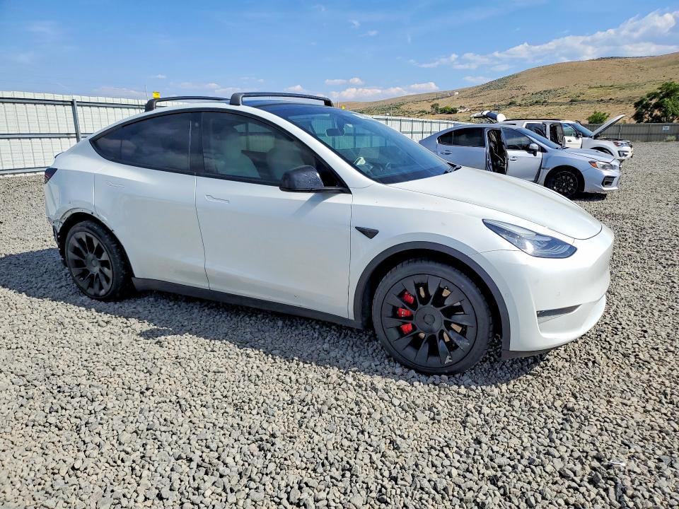 Продажа на аукционе авто 2020 Tesla Model Y, vin: 5YJYGDEE4LF055759, номер лота: 57382486