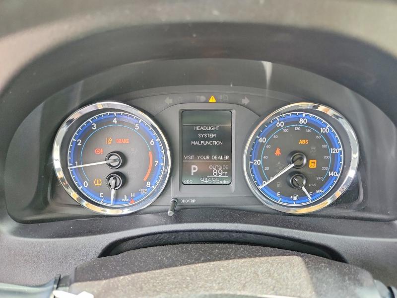 Продажа на аукционе авто 2018 Toyota Corolla, vin: 2T1BURHE7JC040181, номер лота: 58010516