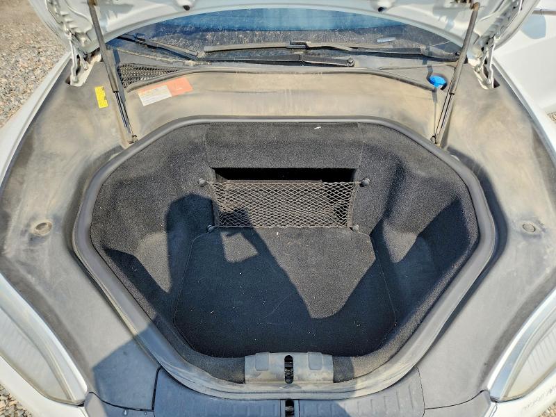 57266186 :رقم المزاد ، 5YJSA1S19EFP60860 vin ، 2014 Tesla Model S مزاد بيع