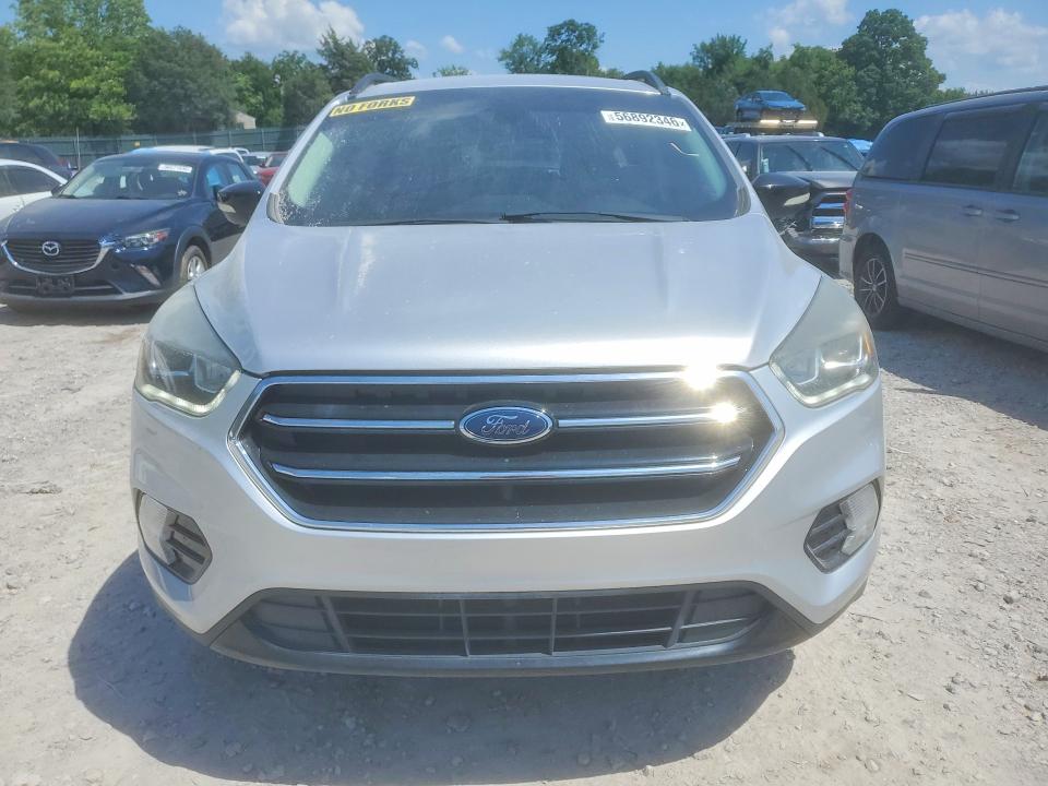 2017 Ford Escape მანქანა იყიდება აუქციონზე, vin: 1FMCU0JD0HUD72389, აუქციონის ნომერი: 56892346