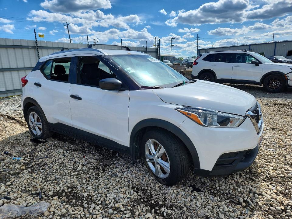 Продажа на аукционе авто 2018 Nissan Kicks, vin: 3N1CP5CU9JL530429, номер лота: 57414696