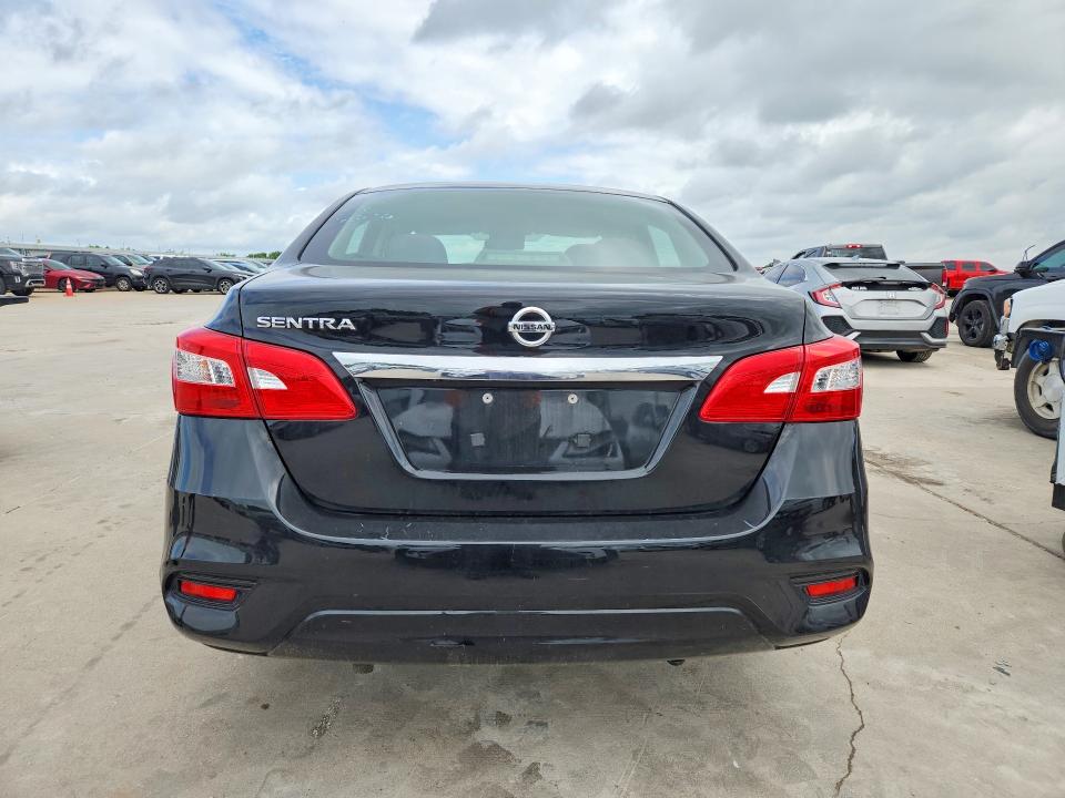 56771566 :رقم المزاد ، 3N1AB7AP2JY209611 vin ، 2018 Nissan Sentra مزاد بيع
