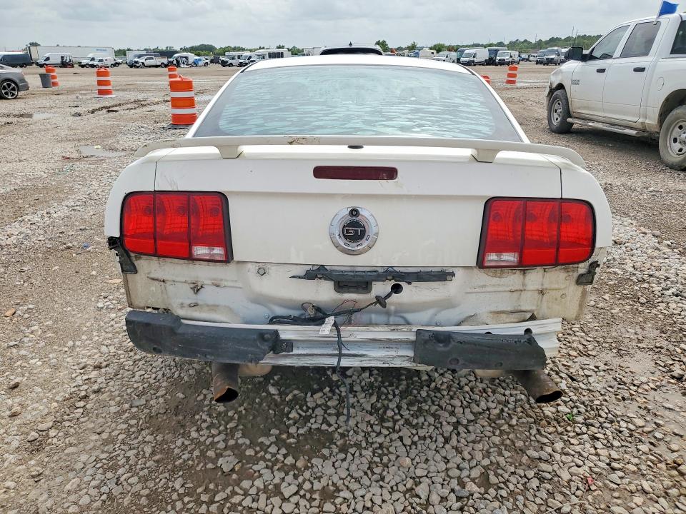 56418966 :رقم المزاد ، 1ZVHT82HX85159695 vin ، 2008 Ford Mustang مزاد بيع