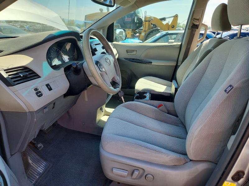 56459696 :رقم المزاد ، 5TDJK3DC0CS037460 vin ، 2012 Toyota Sienna مزاد بيع
