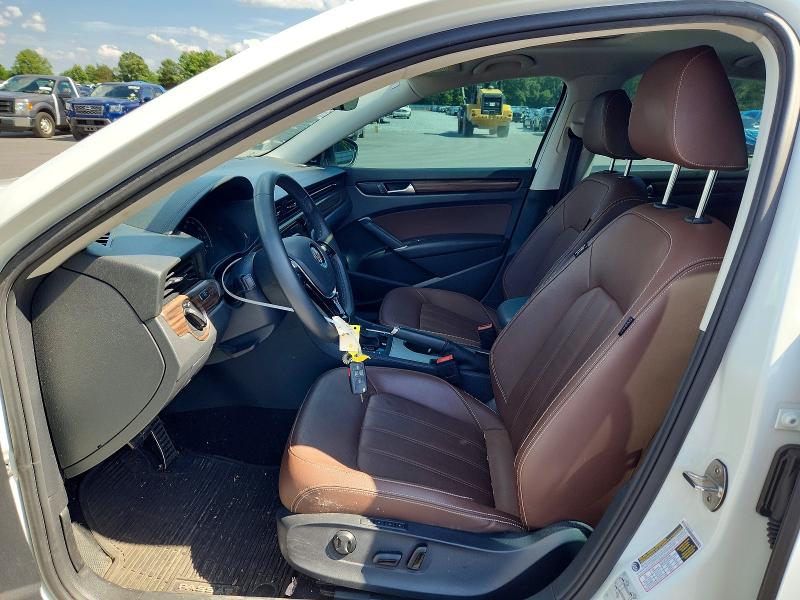 57441966 :رقم المزاد ، 1VWBA7A31NC006612 vin ، 2022 Volkswagen Passat مزاد بيع