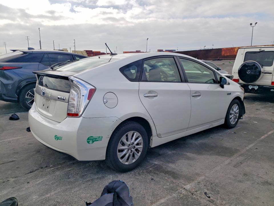 Продажа на аукционе авто 2015 Toyota Prius Plug-in Hybrid, vin: JTDKN3DP5F3074962, номер лота: 59125726