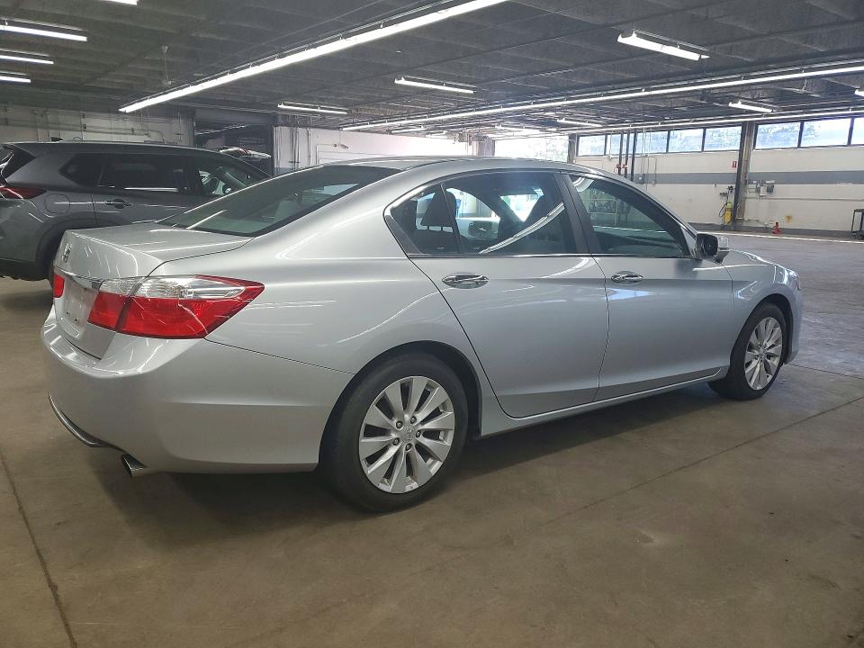 2013 Honda Accord მანქანა იყიდება აუქციონზე, vin: 1HGCR2F76DA055380, აუქციონის ნომერი: 57636706