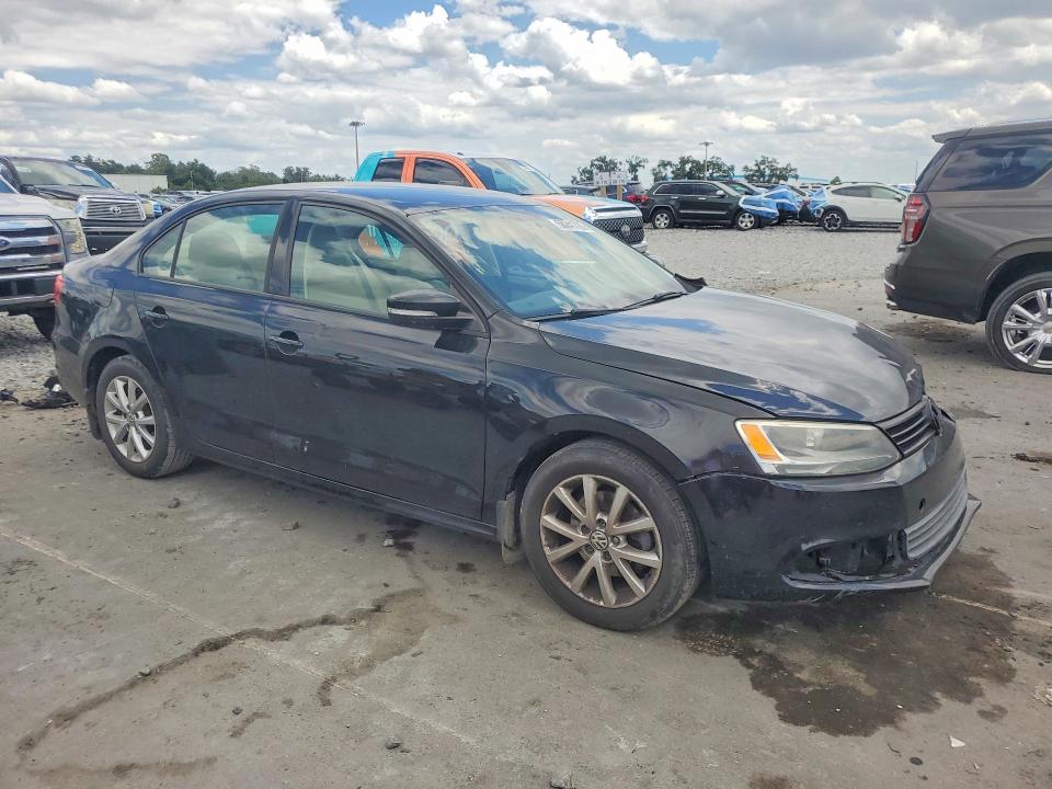 56241726 :رقم المزاد ، 3VWBP7AJ4CM110987 vin ، 2012 Volkswagen Jetta مزاد بيع