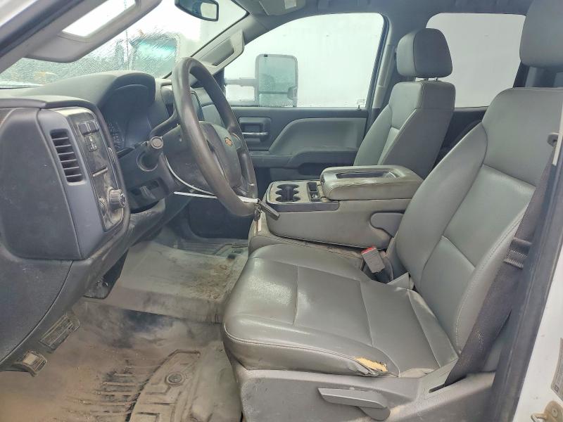 56649826 :رقم المزاد ، 1GC5CYCY0JZ196211 vin ، 2018 Chevrolet Silverado مزاد بيع