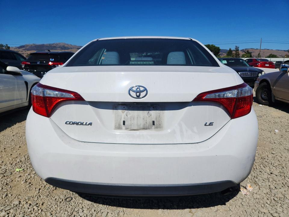 Продажа на аукционе авто 2015 Toyota Corolla, vin: 2T1BURHE5FC385801, номер лота: 57901386