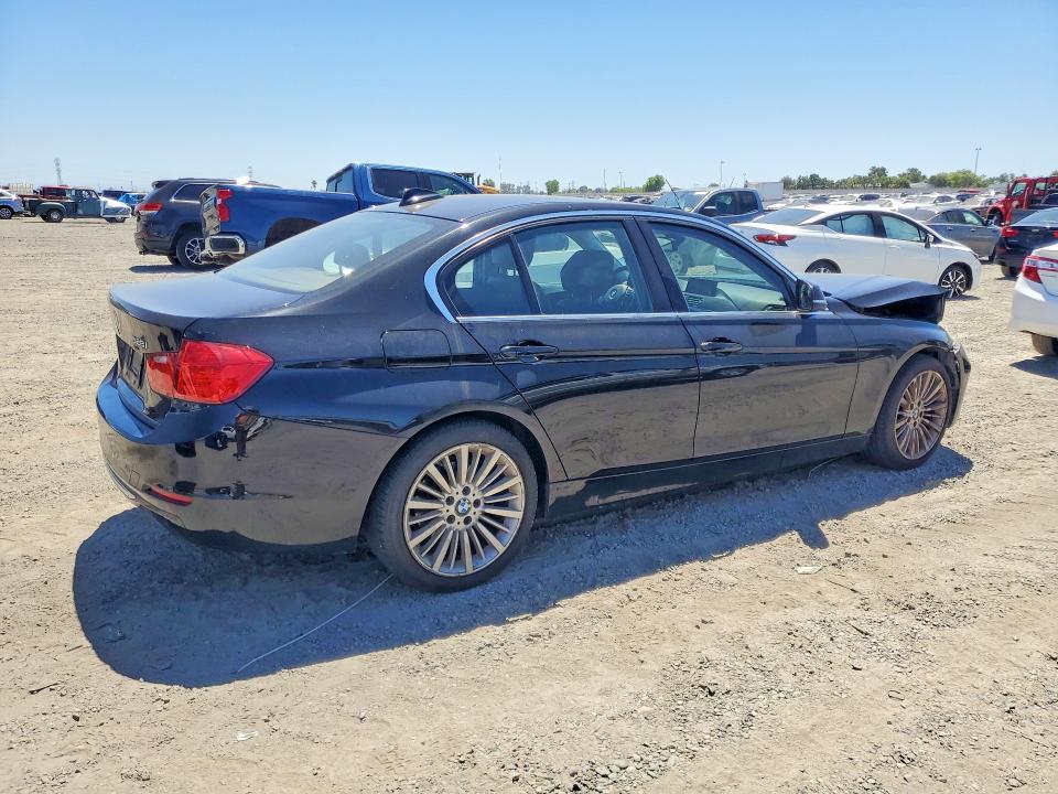 56596216 :رقم المزاد ، WBA3A5C50CF345400 vin ، 2012 Bmw 328 مزاد بيع