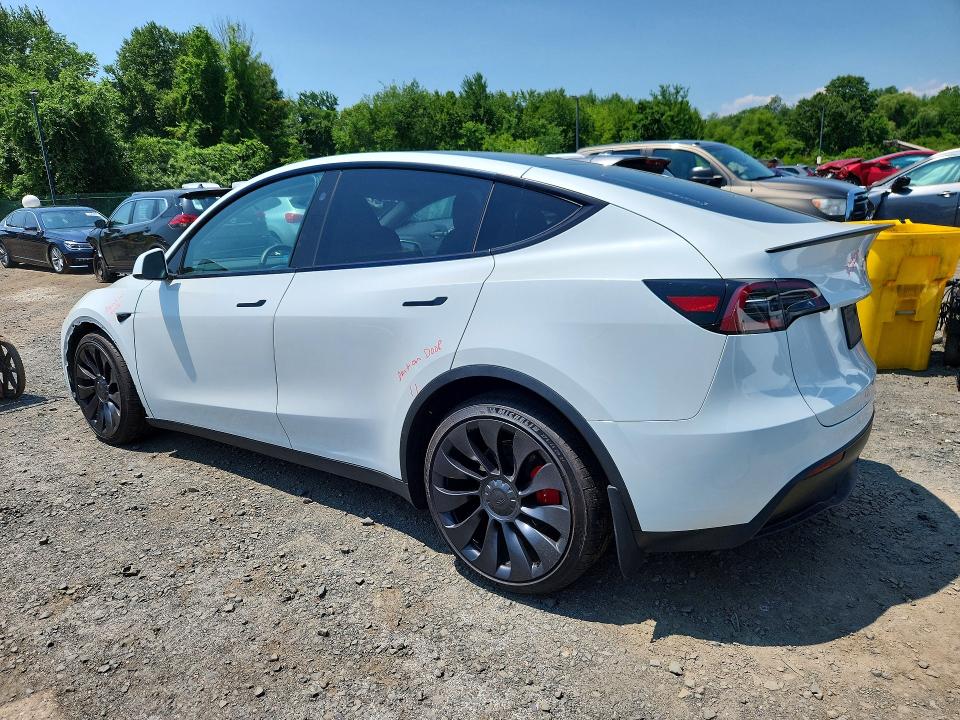 Продаж на аукціоні авто 2023 Tesla Model Y, vin: 7SAYGDEF7PF860074, номер лоту: 57942746