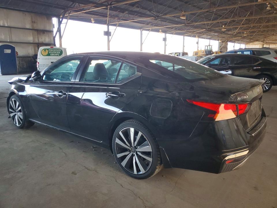 56478256 :رقم المزاد ، 1N4BL4CW5MN332862 vin ، 2021 Nissan Altima مزاد بيع