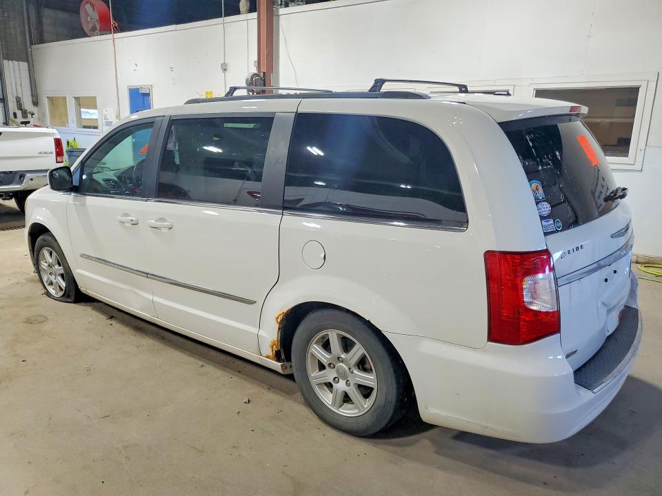 57447806 :رقم المزاد ، 2A4RR5DG4BR797339 vin ، 2011 Chrysler Town&count مزاد بيع
