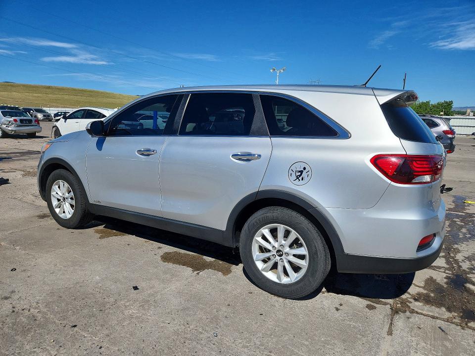 2019 Kia Sorento მანქანა იყიდება აუქციონზე, vin: 5XYPGDA52KG505644, აუქციონის ნომერი: 57592926