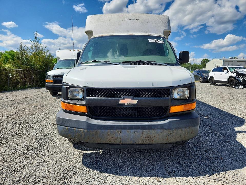 55069136 :رقم المزاد ، 1GBHG31U541208459 vin ، 2004 Chevrolet Express G3500 مزاد بيع