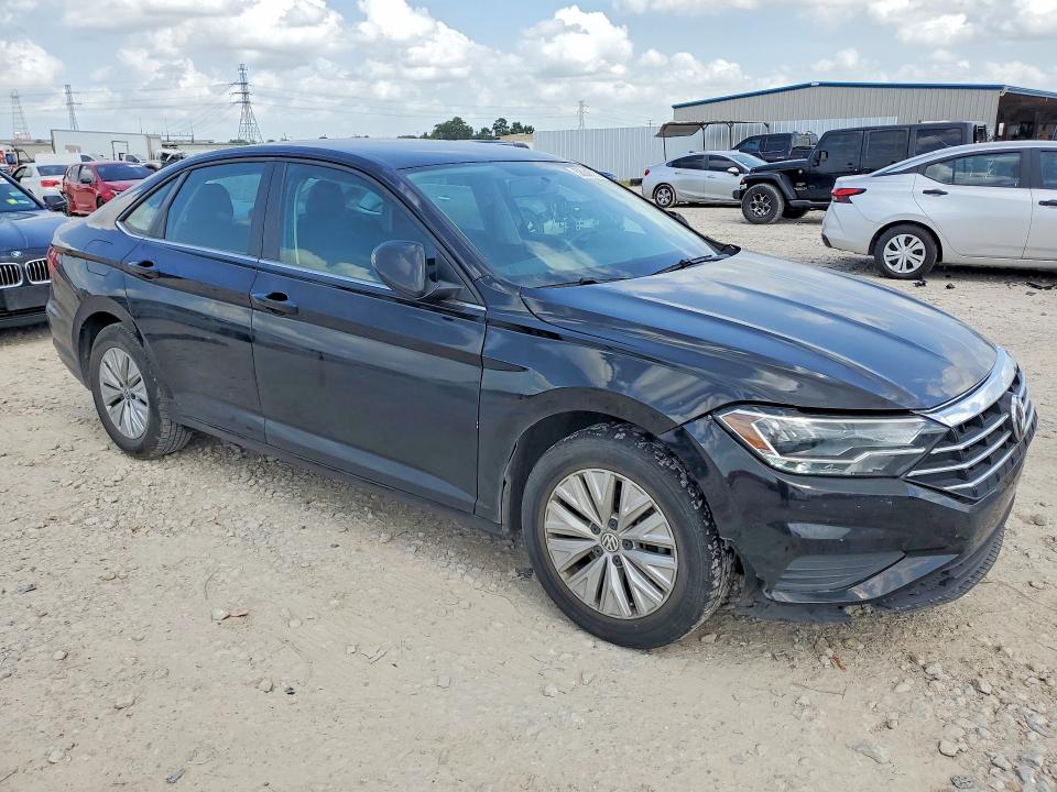 Продажа на аукционе авто 2019 Volkswagen Jetta, vin: 3VWC57BU3KM117978, номер лота: 58886316