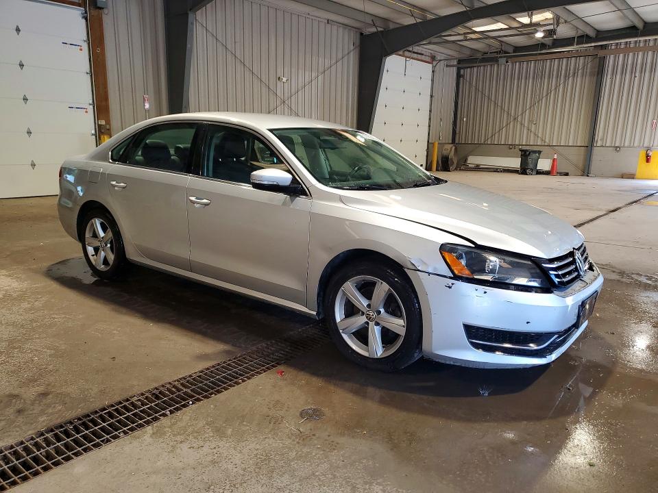 2013 Volkswagen Passat მანქანა იყიდება აუქციონზე, vin: 1VWBP7A38DC104307, აუქციონის ნომერი: 57161466