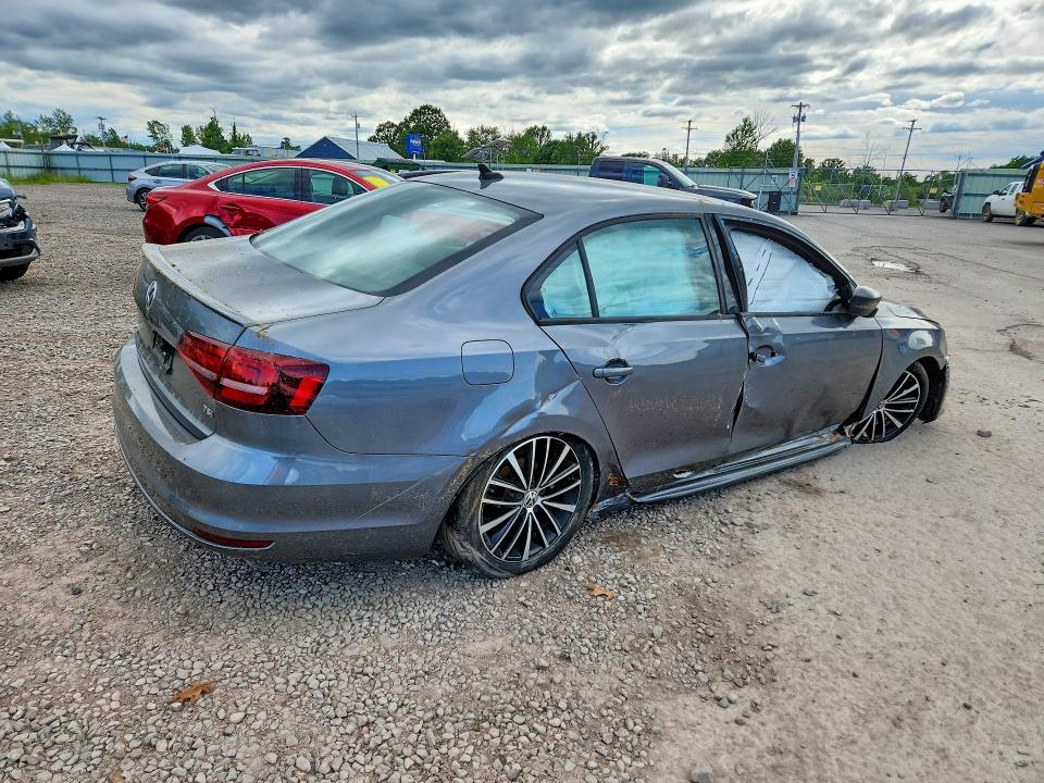 57624426 :رقم المزاد ، 3VWD17AJ0HM388710 vin ، 2017 Volkswagen Jetta مزاد بيع