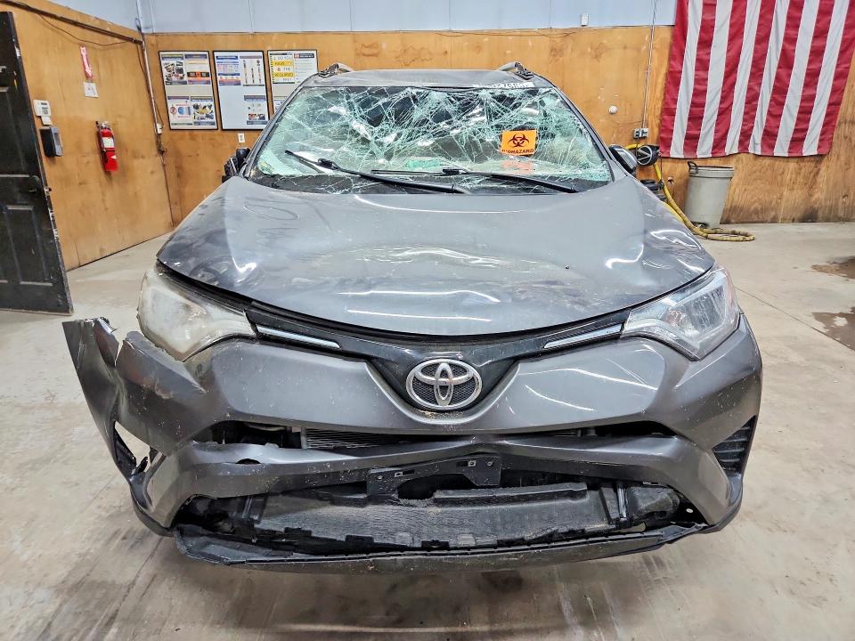 2016 Toyota Rav4 მანქანა იყიდება აუქციონზე, vin: JTMZFREV7GJ094641, აუქციონის ნომერი: 55927586