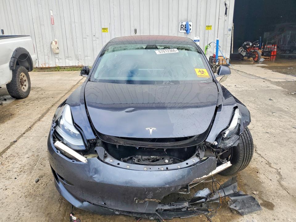 Продажа на аукционе авто 2018 Tesla Model 3, vin: 5YJ3E1EA5JF030524, номер лота: 57012366