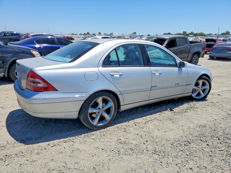 Продажа на аукционе авто 2004 Mercedes-benz C, vin: WDBRF40J74A629355, номер лота: 58834766