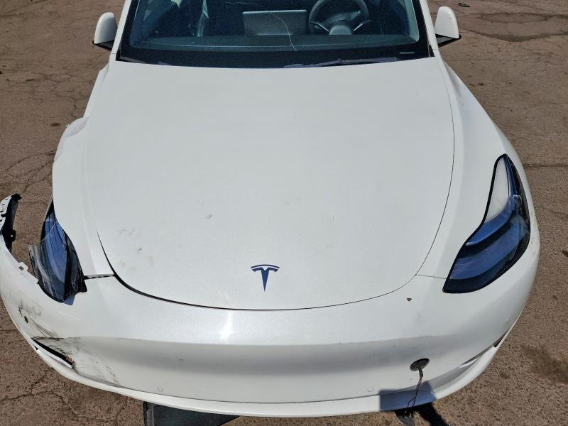 2022 Tesla Model Y მანქანა იყიდება აუქციონზე, vin: 7SAYGDEE2NF320815, აუქციონის ნომერი: 57036536